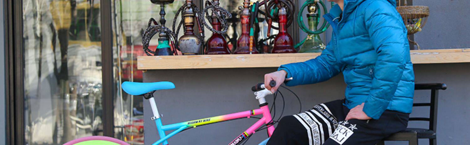 Велосипед с глухой передачей 死飞变速自行车实心胎活飞网红单车双碟刹公路赛成年学生成人男女 Xiao Yun