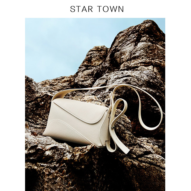 Маленькая квадратная сумка STARTOWN premium из воловьей кожи первого слоя на одно плечо, подмышкой, женская новинка 2025 года, универсальная сумка-мессенджер для пригородных поездок Изображение 1