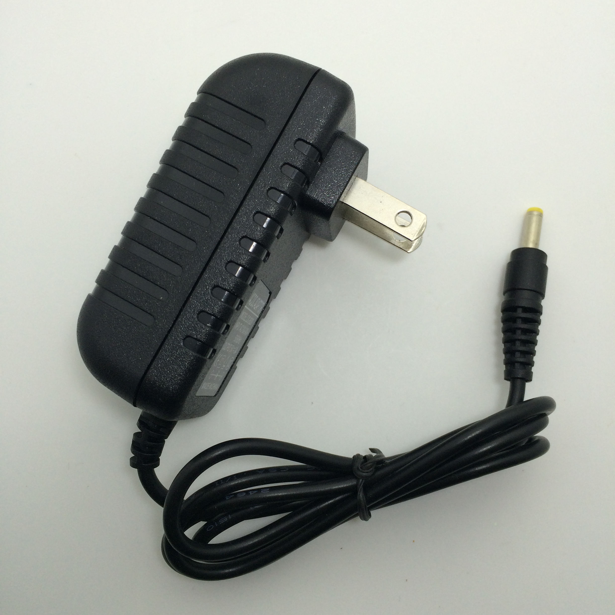 Haier portable HEVD DVD VCD CDMP3MP4 player 12V2A power supply connector charger