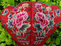 Pure hand embroidered Miao embroidery old embroidery National embroidery pine peach embroidery * HM series old embroidery hat 370