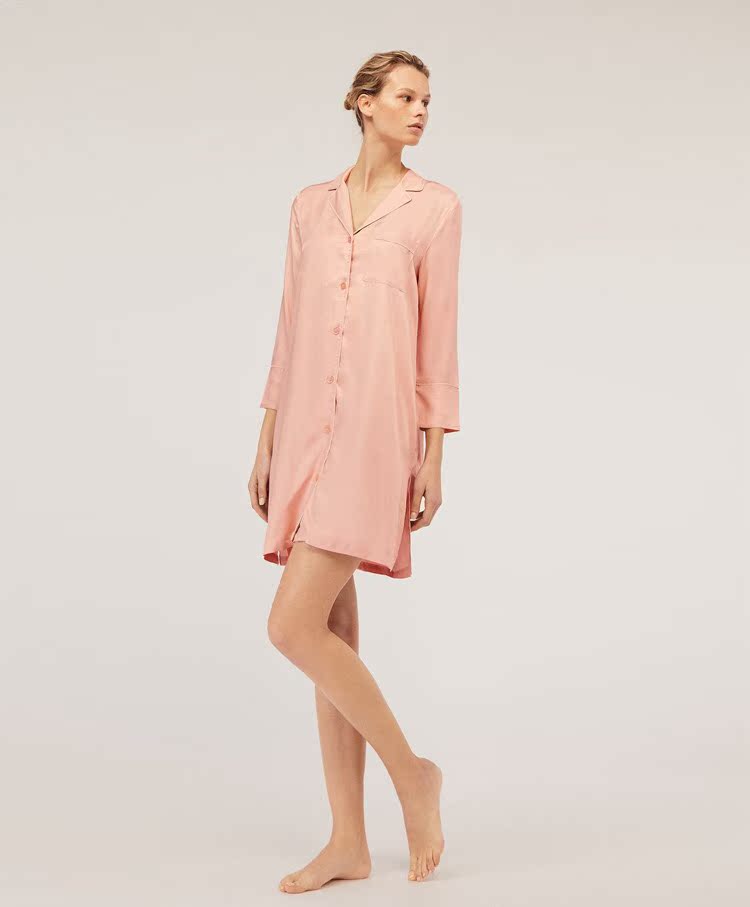 Tiềm ẩn và mạnh mẽ! Áo sơ mi dài tay Bạn trai Váy Váy ngủ dài Loose Satin Đồ lót mùa hè Dịch vụ tại nhà Đồ ngủ - Đêm đầm vay cotton