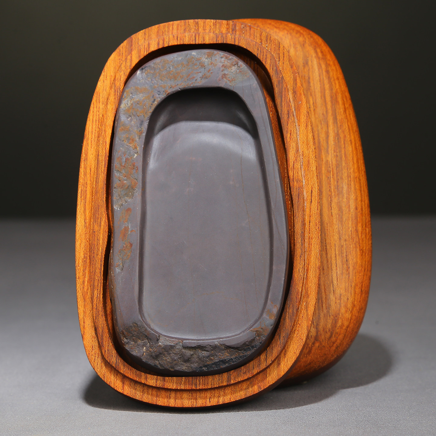 閻師匠手作り硯、天然石段硯、名門古穴書道用品、高級硯、書道の四宝、天然原石、手作り高級趙青段硯