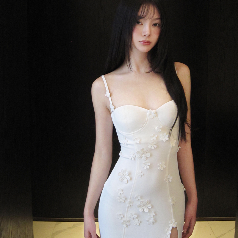 Dreamynerd Pure White Proverb Three-Dimensional Floral Dress Design White Waist-Cinching Slit Strap Long Dress
