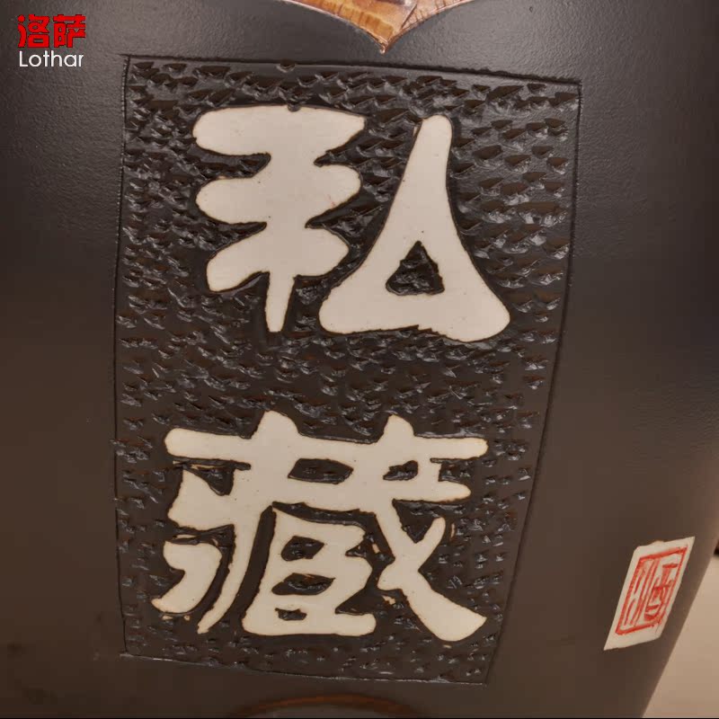 Jingdezhen ceramic jars mercifully bottle sealed jar 10 jins 20 jins 30 jin carved bottle it hip 50 pounds