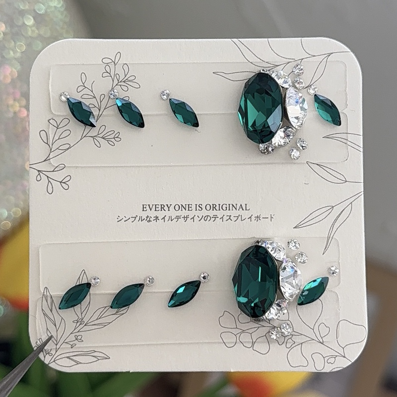 [Emerald] Nail Art Wearable Nails Genuine Swarovski Material Pack Huazi Crystal Jewelry DIY Accessories 250