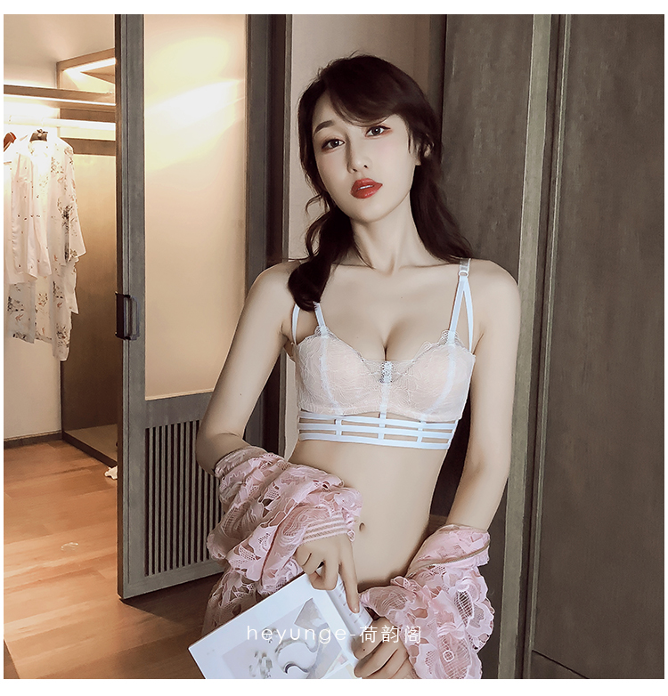 荷 韵 阁 2018 mùa xuân mới không có vành bra set sexy dây đai tập hợp để điều chỉnh bộ sưu tập của phụ nữ đồ lót vú