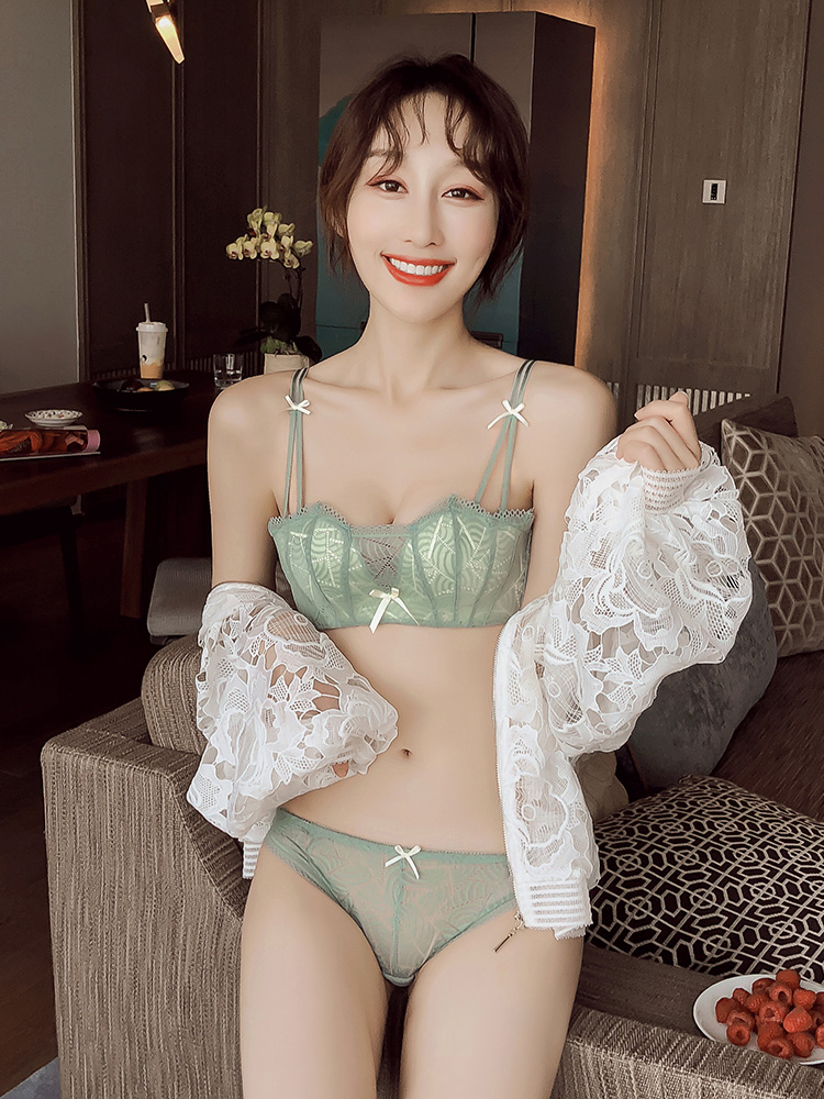 Ensemble intime en  dentelle - Ref 3150221 Image 1