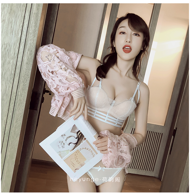 荷 韵 阁 2018 mùa xuân mới không có vành bra set sexy dây đai tập hợp để điều chỉnh bộ sưu tập của phụ nữ đồ lót vú