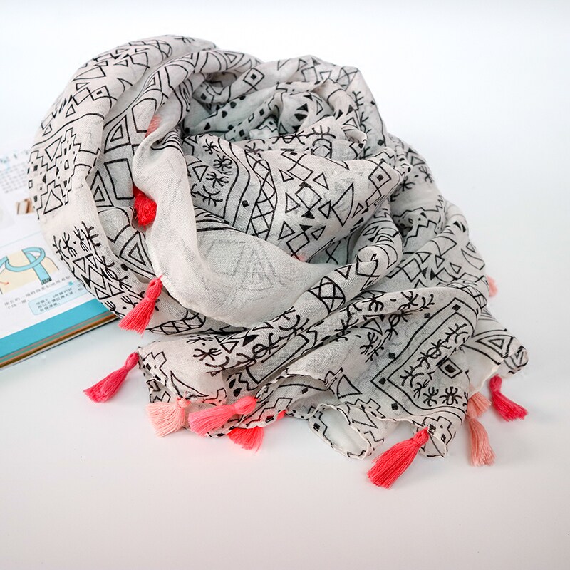 Spring and summer autumn winter season printed flow Su scarf long version of yarn towel woman seaside black and white 100 lap geometric sunscreen air conditioning shawl