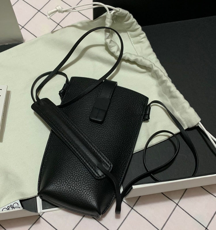 2020 spring new leather all-match small mobile phone bag mini cute one-shoulder diagonal leather small bag tide saddle bag