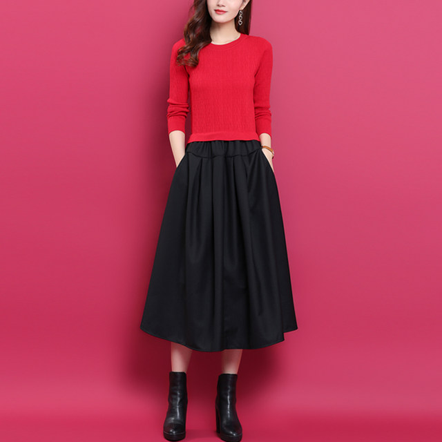 2023 new autumn and winter Korean style temperament fake two-piece splicing mid-length slimming bottoming wool knitted dress for women