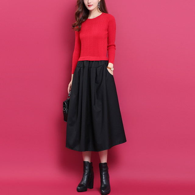 2023 new autumn and winter Korean style temperament fake two-piece splicing mid-length slimming bottoming wool knitted dress for women