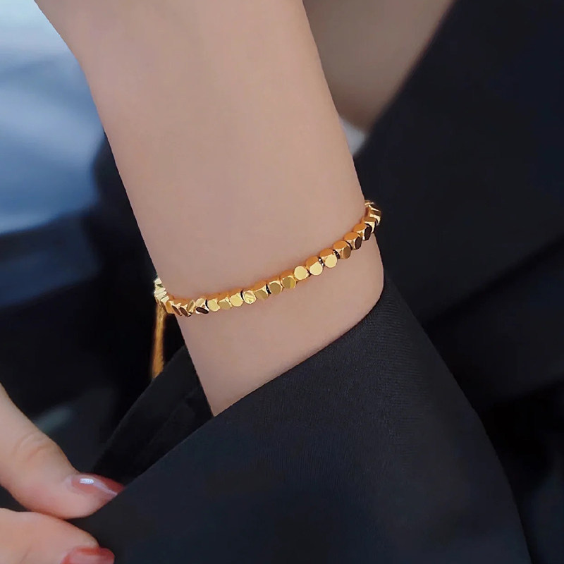 No Need to Take It Off When Washing Hands! Super Shiny, Light Luxury Small Square Bracelet for Women, Titanium Steel, Gold Color, Vintage Style, Versatile No Need to Take It Off When Washing Hands! Super Shiny, Light Luxury Small Square Bracelet for Women, Titanium Steel, Gold Color, Vintage Style, Versatile