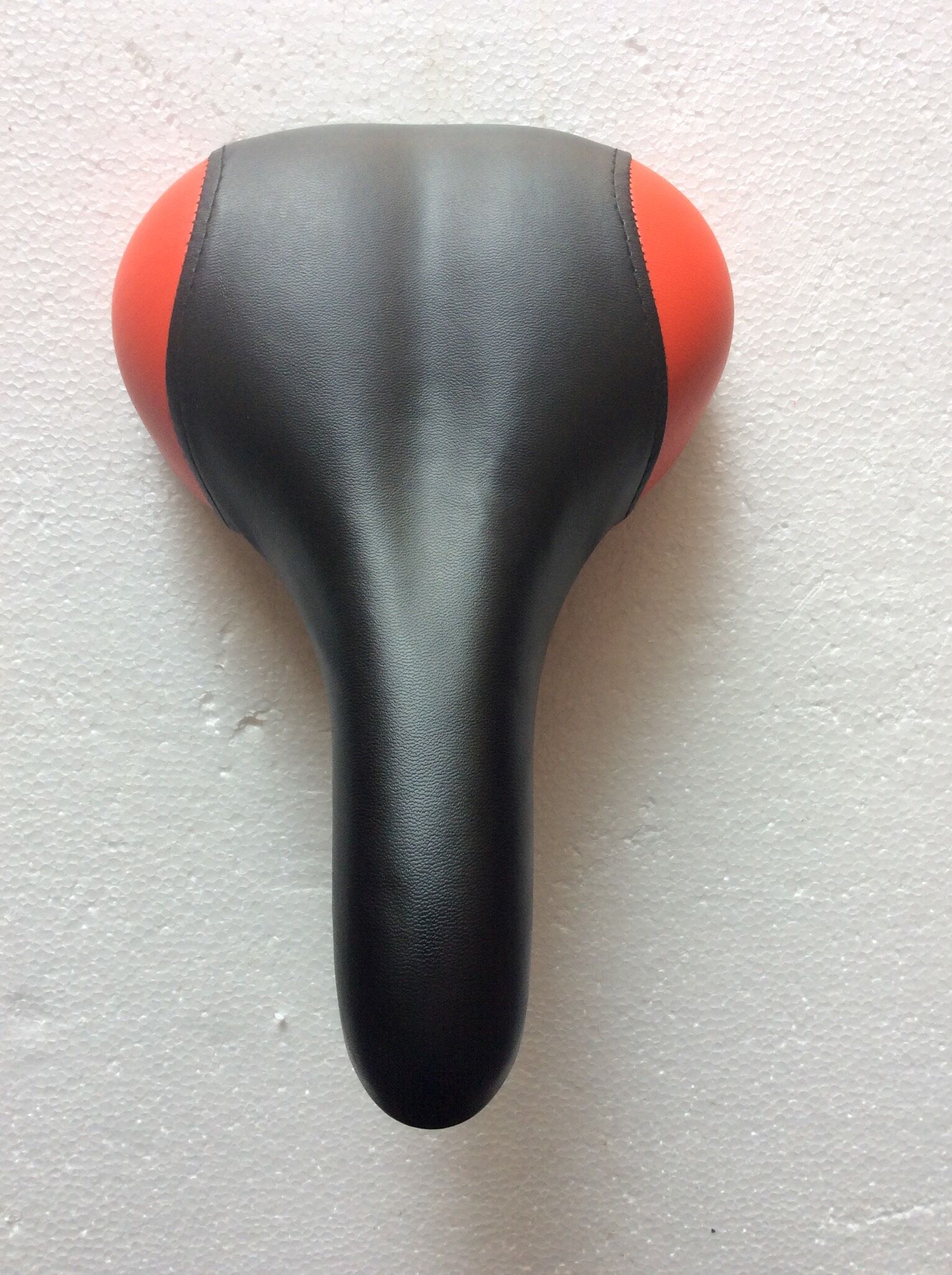 Exercise bike cushion saddle fitness equipment accessories cushion comfortable silicone cushion wear-resistant strong leather cushion