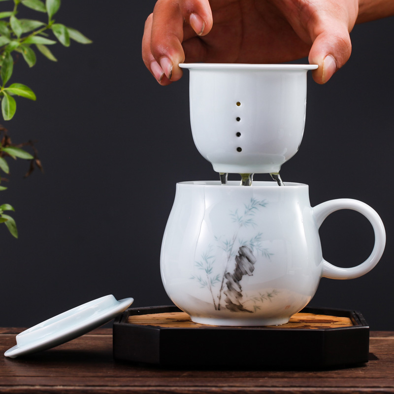 Jingdezhen ceramic cups with cover filter tea cup men 's and women' s individual office water shadow blue gift porcelain cup