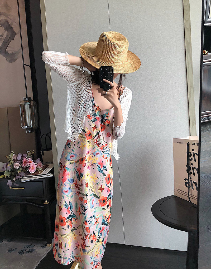 吊带V领挑粉碎花连衣裙长裙女A字裙2022夏季新显瘦优雅甜美纯欲详情9