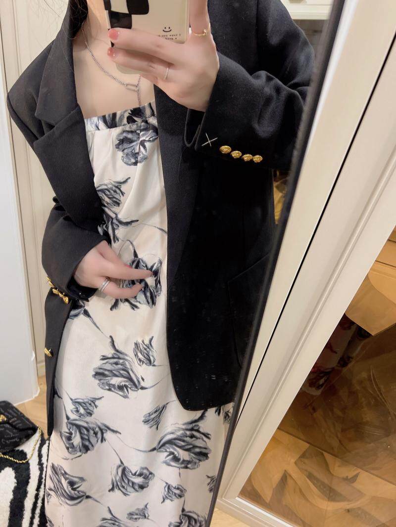 chic French retro high-end halter dress, summer ink-wash print, beach vacation, seaside photo long dress for women pic 10