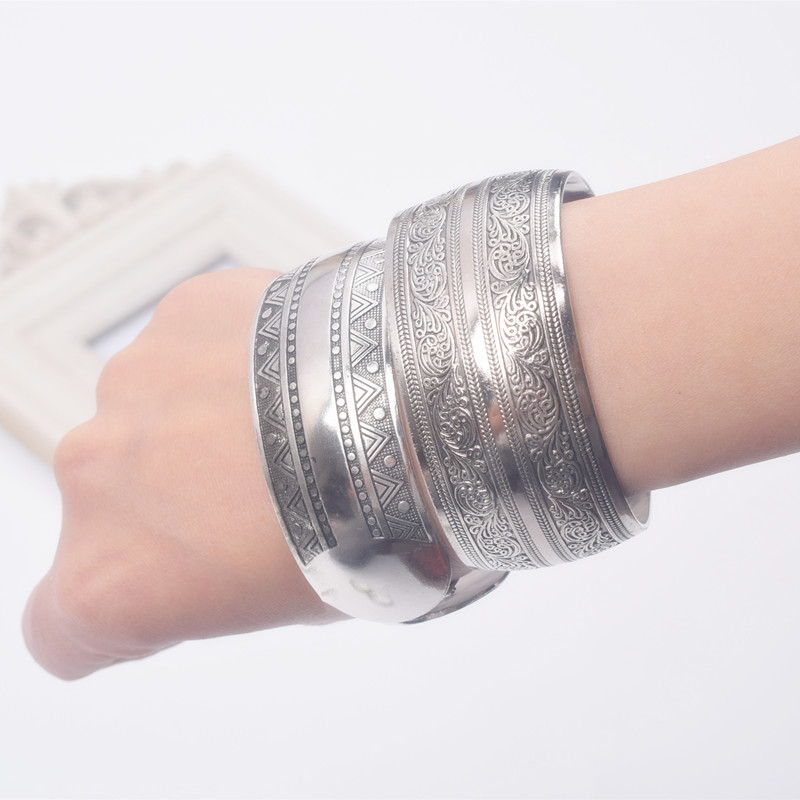Châu Âu và Hoa Kỳ mới cổ điển Tây Tạng cây giống bạc bạc vòng đeo tay rộng vòng tay trang trí chạm khắc Bohemian vòng tay đẹp