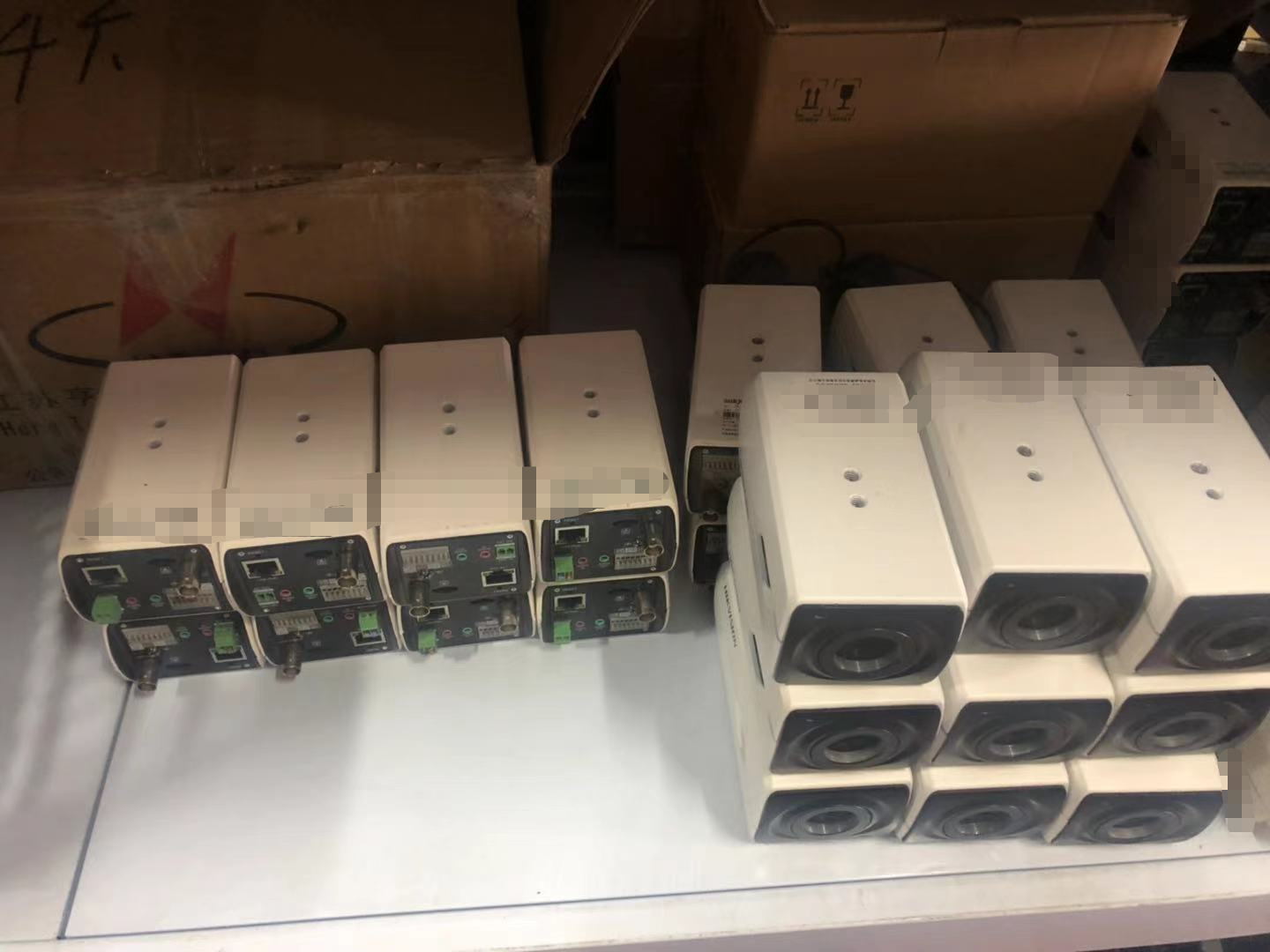 Spot DS-2CD4012FWD Alternative DS-2CD864FWD-E DS-2CD864FWD-E Wide Dynamic 1.3 million Internet Gun Machine