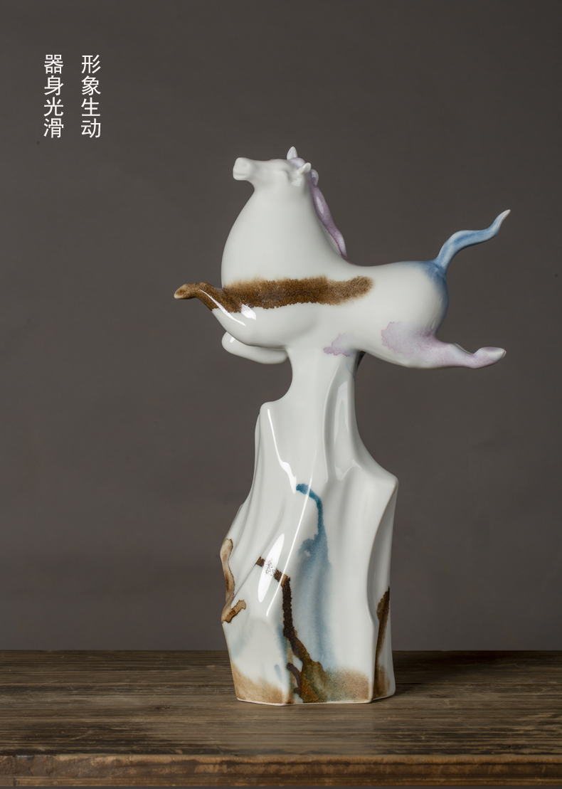 Jingdezhen ceramic horse furnishing articles colorful ink household decorates sitting room porch swing desktop