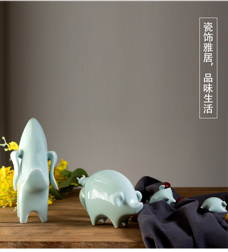 Jingdezhen ceramics craft exquisite originality pig sweet household furnishing articles furnishing articles furnishing articles "sitting room household pig