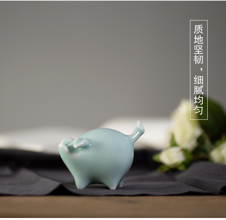 Jingdezhen ceramics craft exquisite originality pig sweet household furnishing articles furnishing articles furnishing articles "sitting room household pig