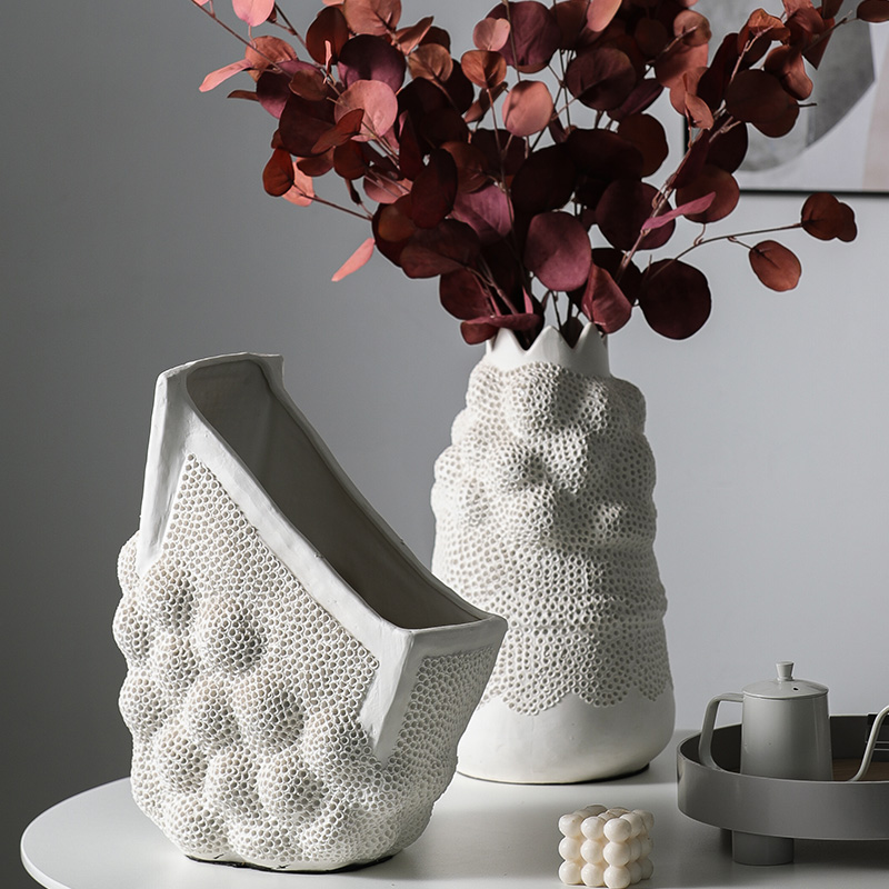 I and contracted rice white ceramic honeycomb dried flower vase household living room TV cabinet restaurant desktop furnishing articles arranging flowers