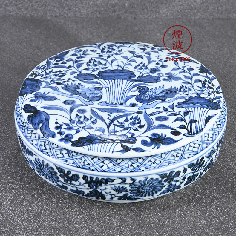 Those jingdezhen g frequently lianchi mandarin duck hall hand - made imitation of yuan blue and white porcelain tea box of the tea pot cover