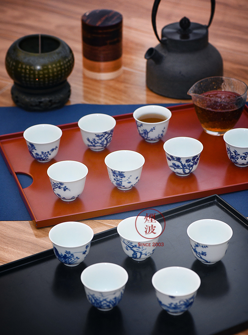 Jingdezhen nine calcinations syncretism. God nine suits for hand - made of blue and white porcelain tea cups