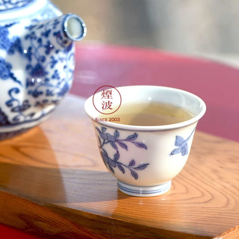 Jingdezhen spring auspicious jade Zou Jun up system imitation Ming blue and white birds painting of the sample tea cup tea cups