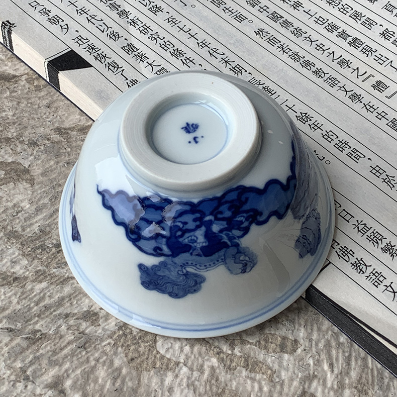 Jingdezhen made lesser double lion for lesser RuanDingRong cup sample tea cup masters cup drawing