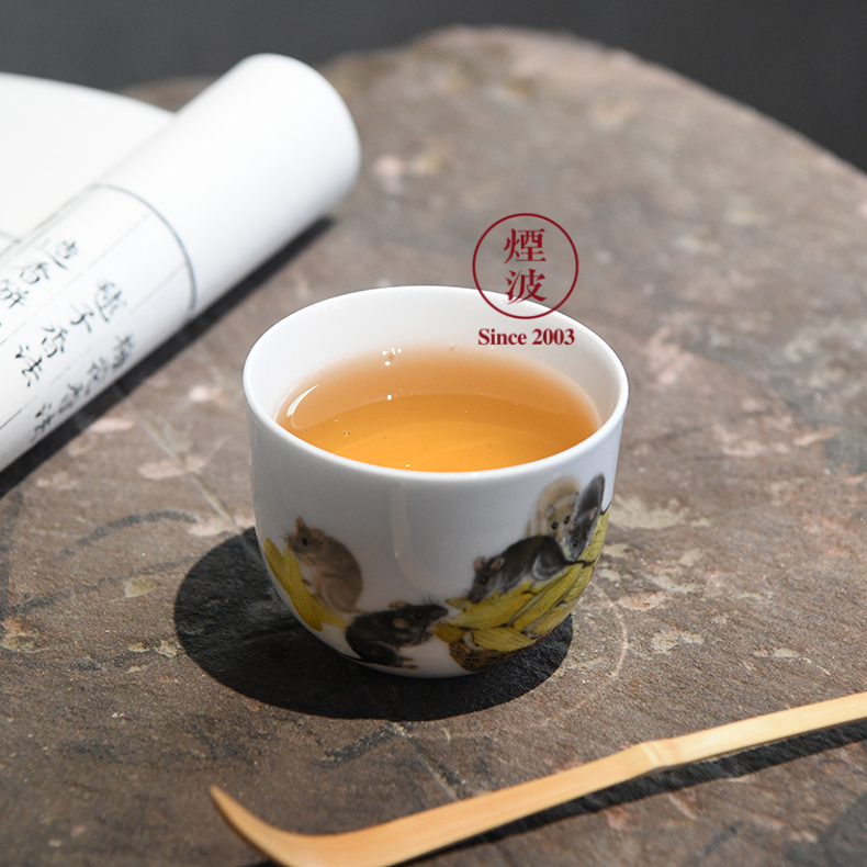 Jingdezhen nine calcinations experienced painters hand - made pastel rat year an abundant how to recognize everyone cup sample tea cup