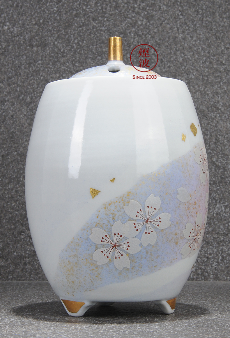 Those Japanese nine valley burn hand - made porcelain has a mountain flower dance of fragrance incense buner