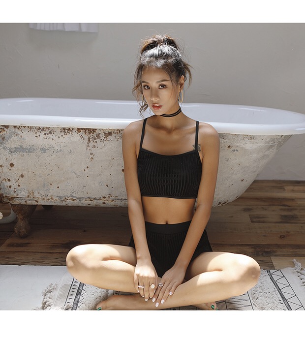 SOPHIE ▲ trắng đen đơn giản ngắn tay cao cổ kem chống nắng chia ba mảnh bảo thủ thể thao phòng tập thể dục áo tắm đồ bơi 2 mảnh kín đáo