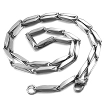 Overbearing male titanium steel necklace male student day gift Korean version personality wave male and female with chain hip-hop chain son ornament accessories