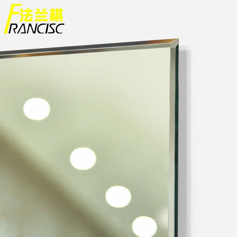 �����崩�¾�745