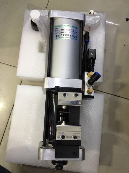 CNC Machine Tool Spindle Cylinder BT30BT40 Spindle Cylinder BT50 Spindle Booster Cylinder