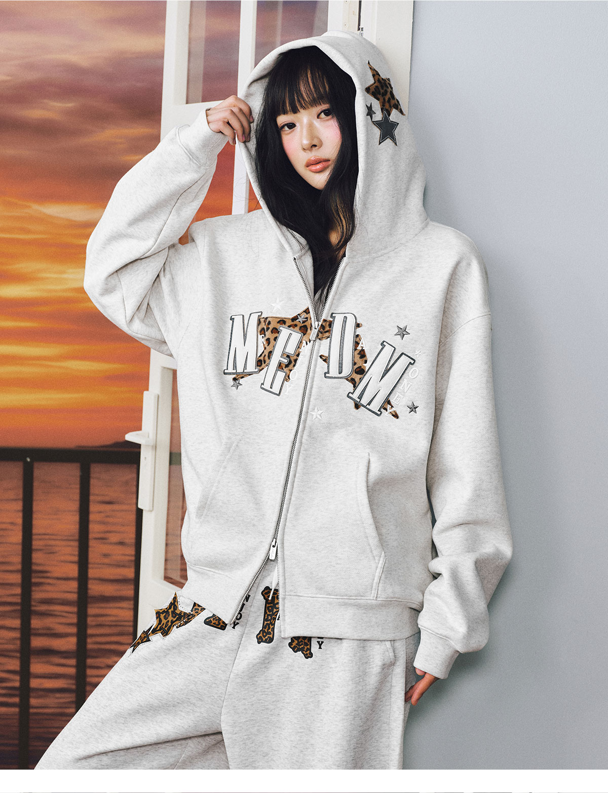 MEDM Leopard Star Appliqué Hooded Zip Hoodie