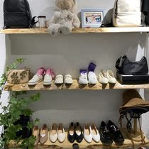 Shoe store Shoe rack wall hanging childrens shoes display rack Clothing store wall hanging bag display rack Solid wood storage rack