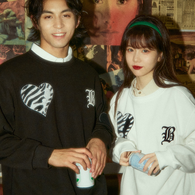 Wine balls ALOHA retro Hong Kong style BAO WEN couples thick T-shirt #for her reluctantly to talk about love again