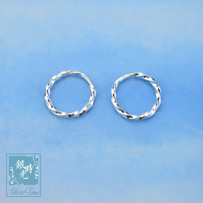 Silver Time S925 Sterling Silver Earrings Mini Hollow Twist Small Earring Personality Joker Earrings Female