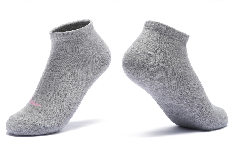 Vớ thể thao Anta tất nữ 2019 mùa thu mới thoáng khí vớ cotton chống thấm nông vớ miệng thuyền vớ phẳng giản dị vớ ngắn - Vớ thể thao vớ nữ