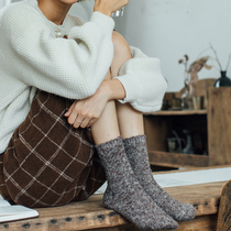 The flowers are thick and warm to thicken the autumn and winter ladies short socks pile stockings Sox 18 new