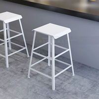 75 сиденья сиденья с высокой белой железной тарелкой