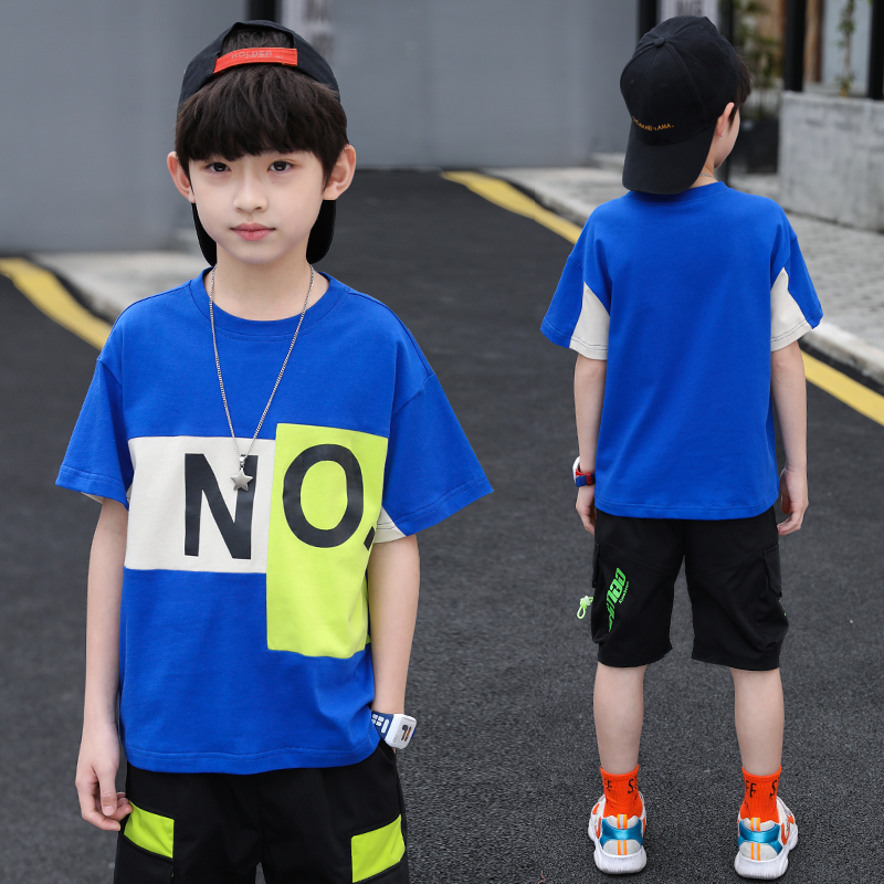 Chàng trai mùa hè váy 2020 mới của Hàn Quốc phiên bản đẹp trai set 13 15 tuổi cậu bé trung niên 12 quần áo ngắn tay 10 thủy triều.