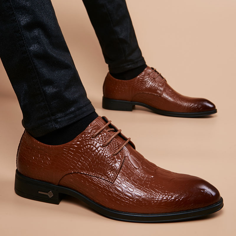 Tide brand leather shoes men's British style pointed casual trend crocodile pattern heightened business formal men's shoes