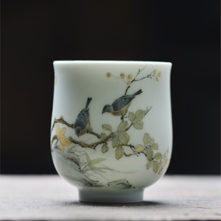 Offered home - cooked artist with hand - made flowers and birds in cup in hand cup master cup set of jingdezhen ceramic tea cups