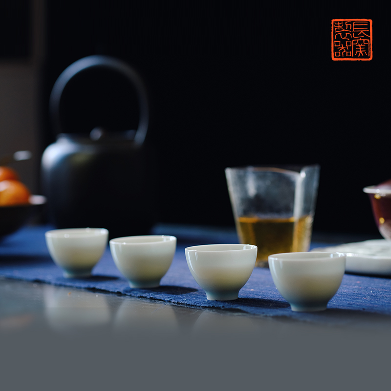 Offered home - cooked view flavour to maintain small heart cup cup in jingdezhen pure hand - made antique porcelain master cup of tea