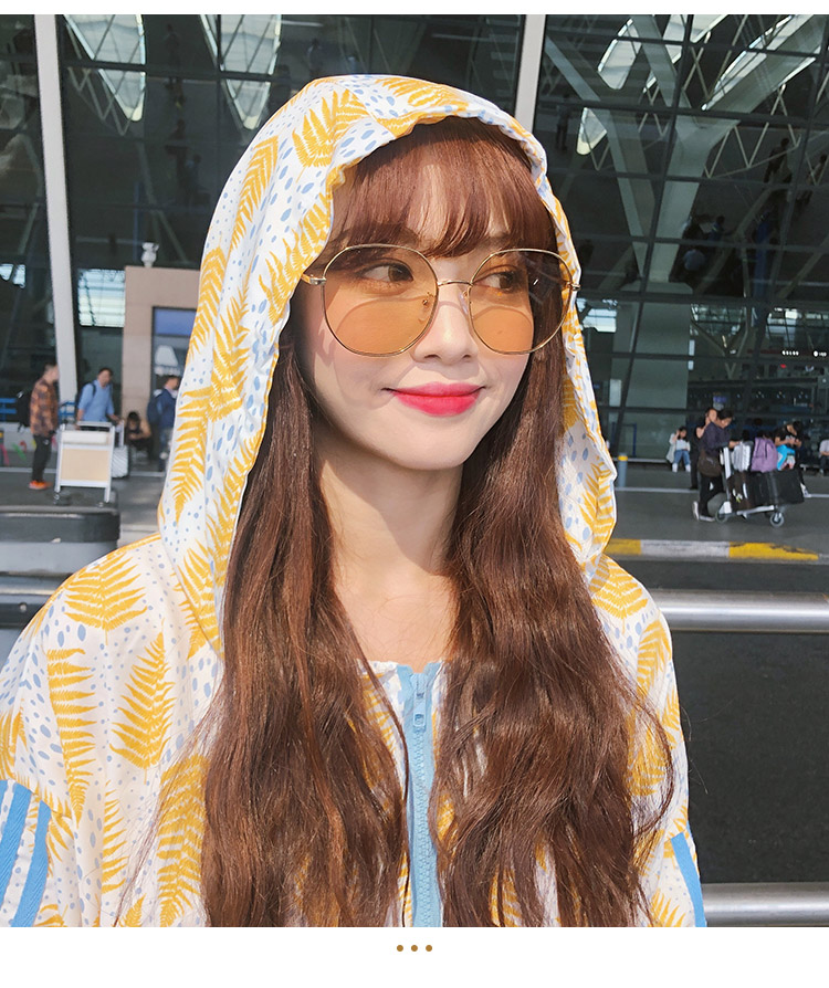 Kính râm 2019 thời trang xuân hè kính râm nữ kim loại rỗng UV bảo vệ kính râm thời trang mặt nhỏ - Kính đeo mắt kính kính chống ánh sáng xanh