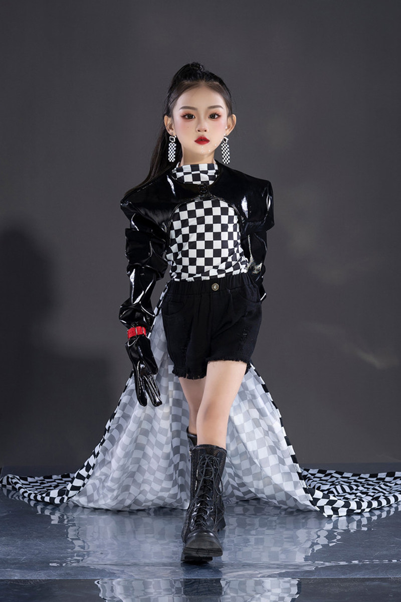 Children's model clothing, hard candy rock style, children's catwalk performance, trendy clothing, girl's car model, locomotive clothing, domineering fashion